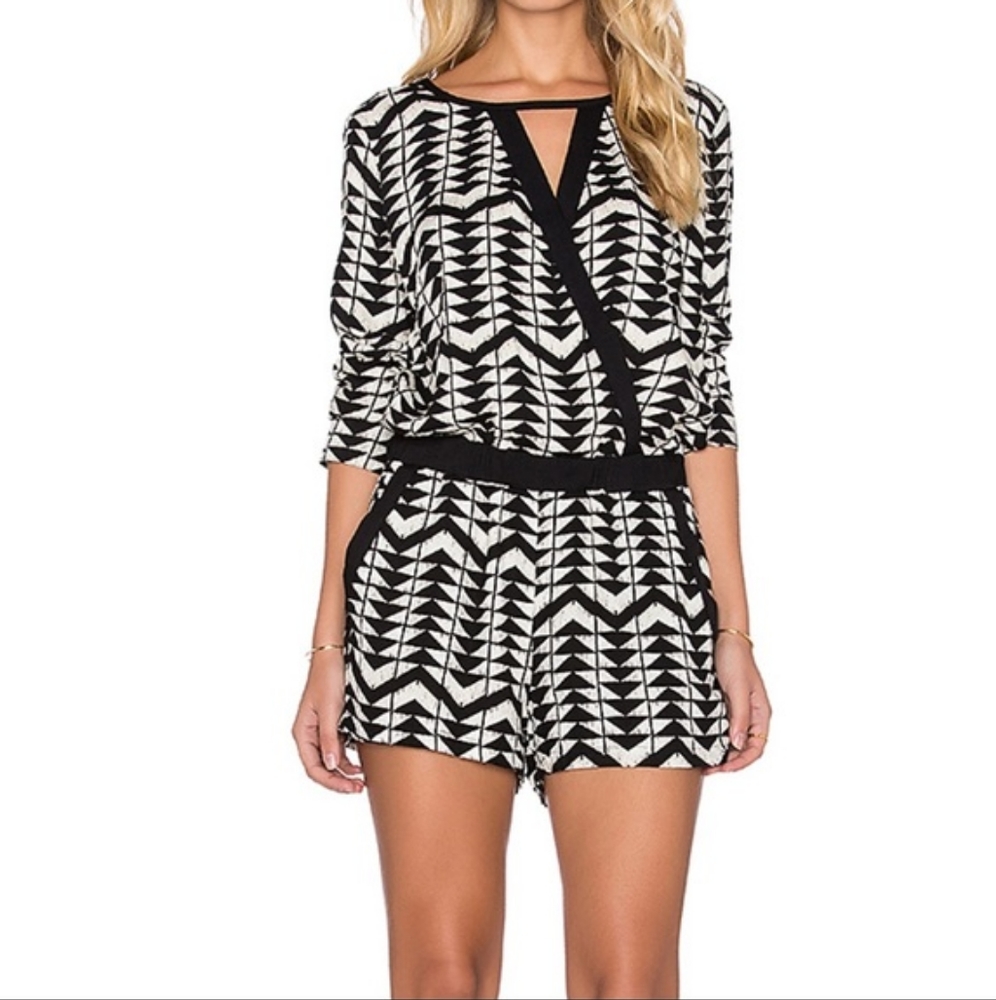 Ella Moss Anthro Zaire Long Sleeve Romper S Wrap Shorts Geometric Tribal